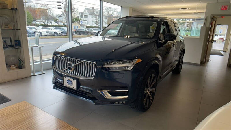2022 Volvo XC90 T6 Inscription 7-Passenger