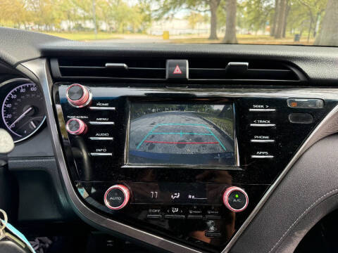 2018 Toyota Camry SE