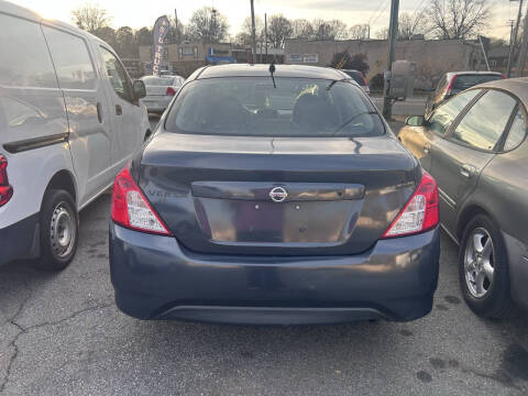 2017 Nissan Versa 1.6 S