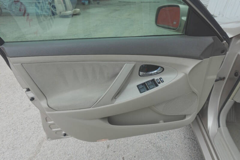 2007 Toyota Camry LE