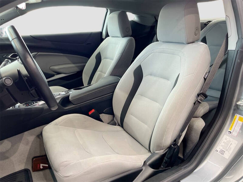 2023 Chevrolet Camaro LT1