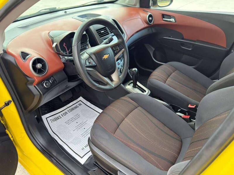 2015 Chevrolet Sonic LT Auto