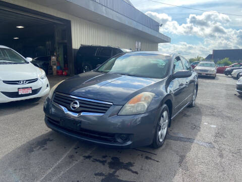 2007 Nissan Altima for sale at Six Brothers Mega Lot in Youngstown OH