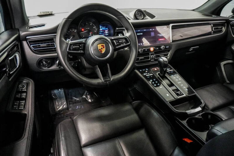 2022 Porsche Macan