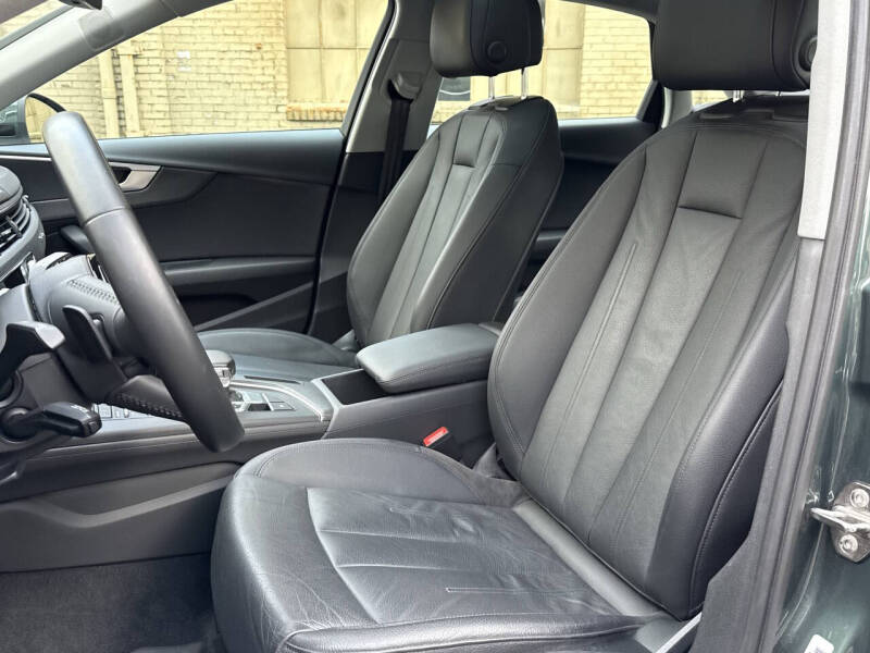 2017 Audi A4 2.0T quattro Premium Plus