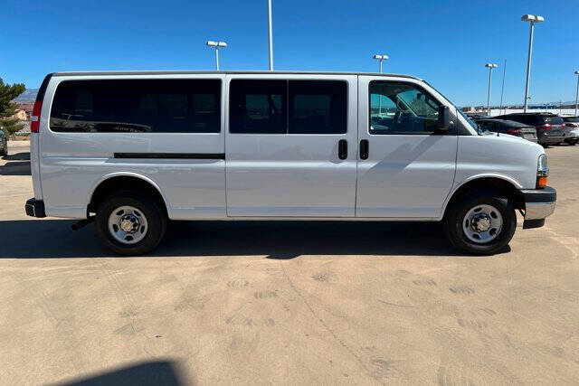 2024 Chevrolet Express LT 3500