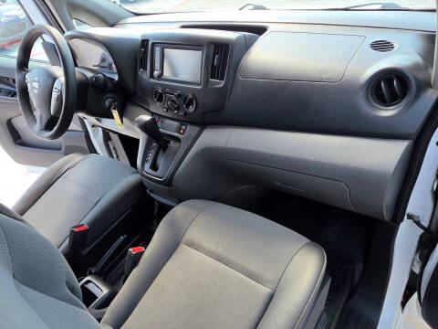 2017 Nissan NV200