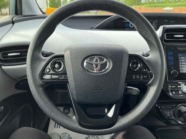 2019 Toyota Prius 28