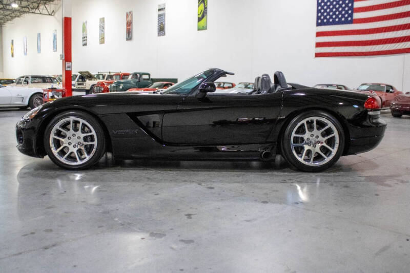 2003 Dodge Viper SRT-10