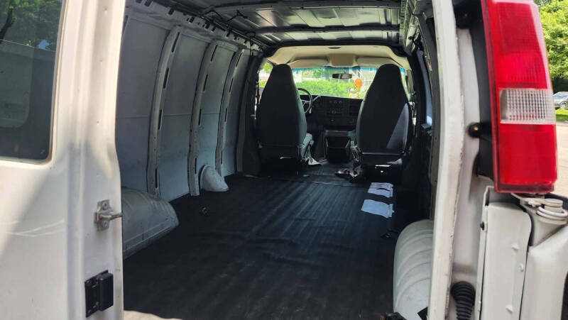 2017 Chevrolet Express 2500
