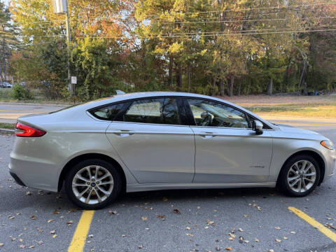 2019 Ford Fusion Hybrid SE