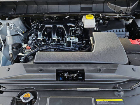 2025 Nissan Pathfinder SV