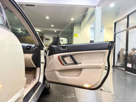 2005 Subaru Outback 2.5i