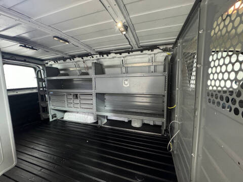 2017 GMC Savana 2500