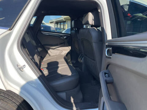 2021 Porsche Macan S