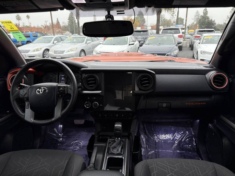 2017 Toyota Tacoma TRD Sport