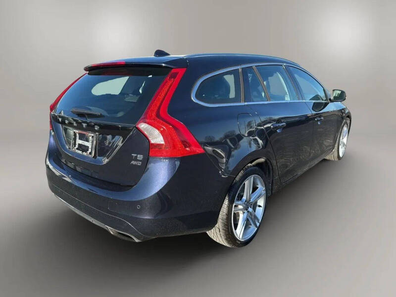 2016 Volvo V60 T5 Platinum