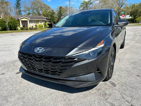 2021 Hyundai Elantra for sale at LUXURY AUTO MALL in Tampa FL