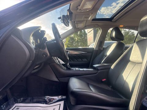 2017 Infiniti Q50 2.0T Premium