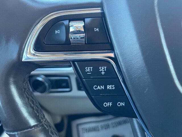 2019 Lincoln Navigator L Select