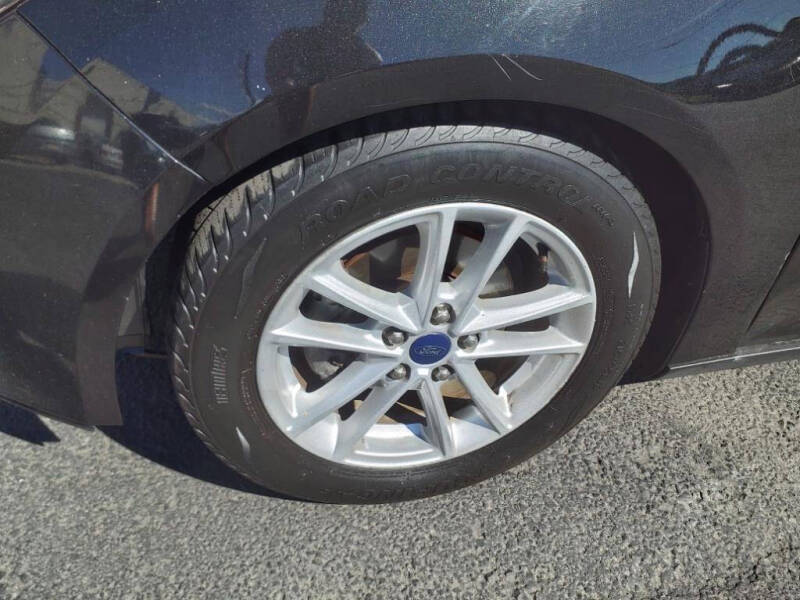 2015 Ford Focus SE