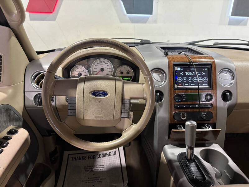 2004 Ford F-150 Lariat