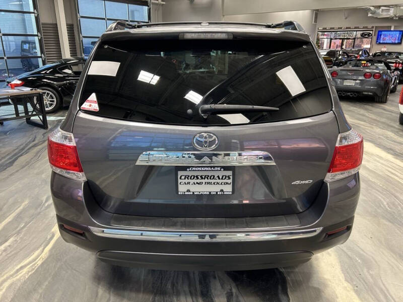 2011 Toyota Highlander SE
