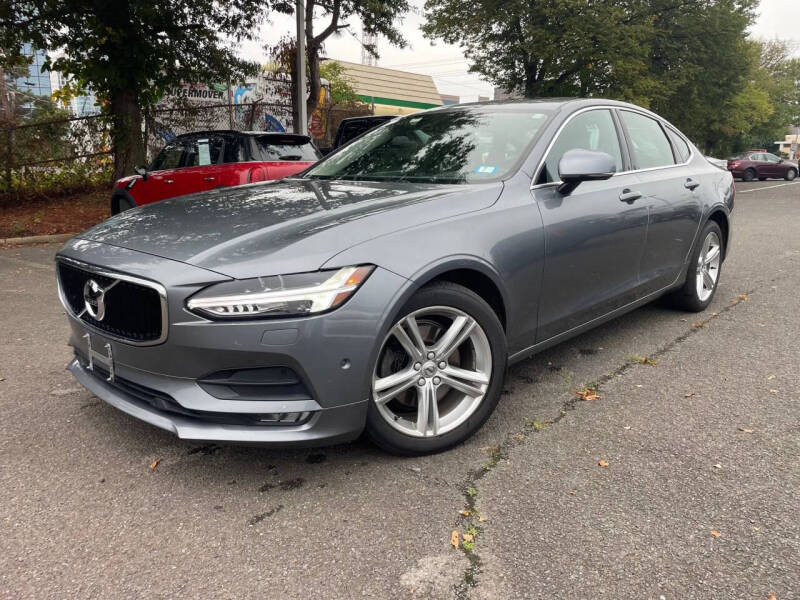 2017 Volvo S90 T5 Momentum