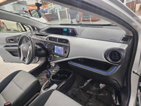 2012 Toyota Prius c Three