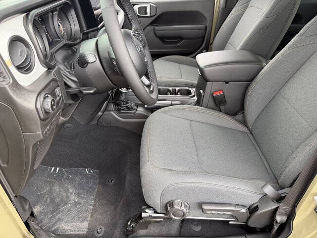 2025 Jeep Gladiator Sport S