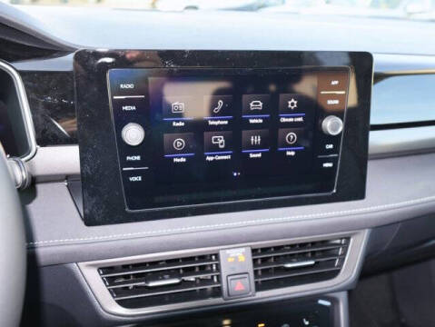 2026 Volkswagen Taos SE Black