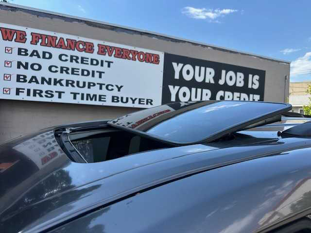 2017 Toyota Sienna SE Premium 8-Passenger