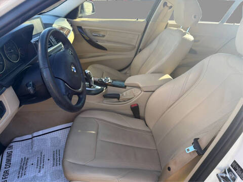 2012 BMW 3 Series 328i