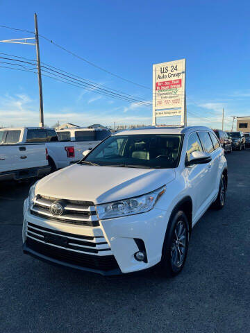 2018 Toyota Highlander for sale at US 24 Auto Group in Redford MI