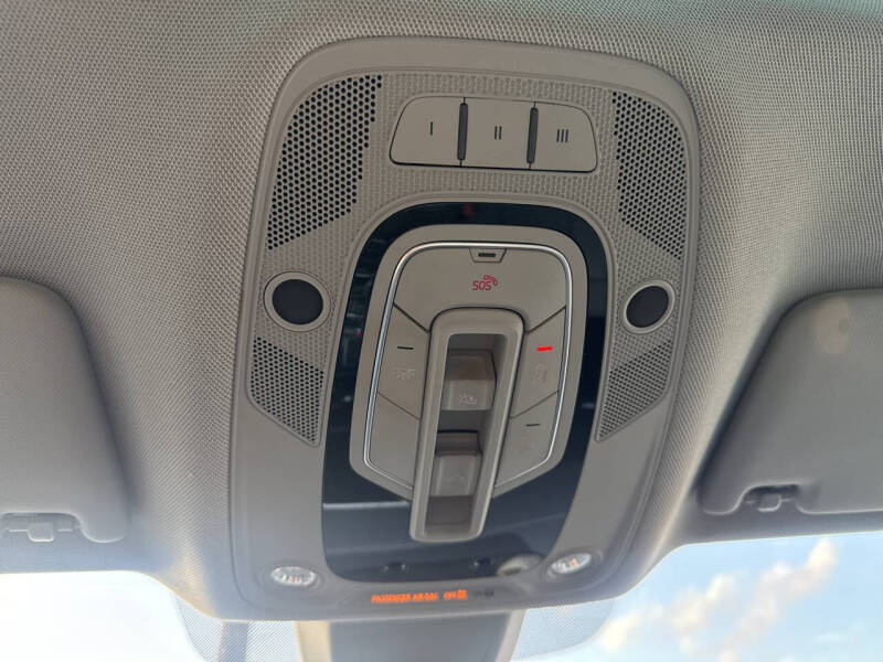 2018 Audi Q5 2.0T quattro Premium Plus