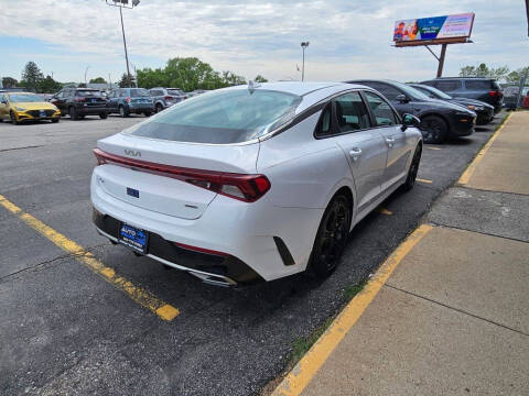 2022 Kia K5
