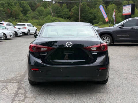 2017 Mazda MAZDA3 Sport