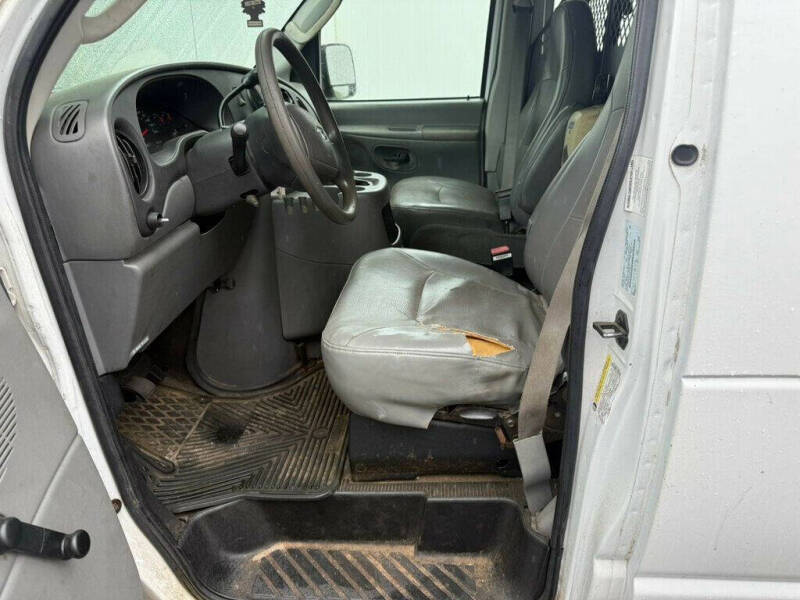 2005 Ford E-Series E-150