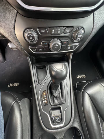 2019 Jeep Cherokee Latitude Plus