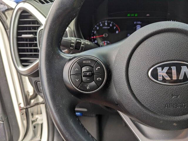 2021 Kia Soul 24
