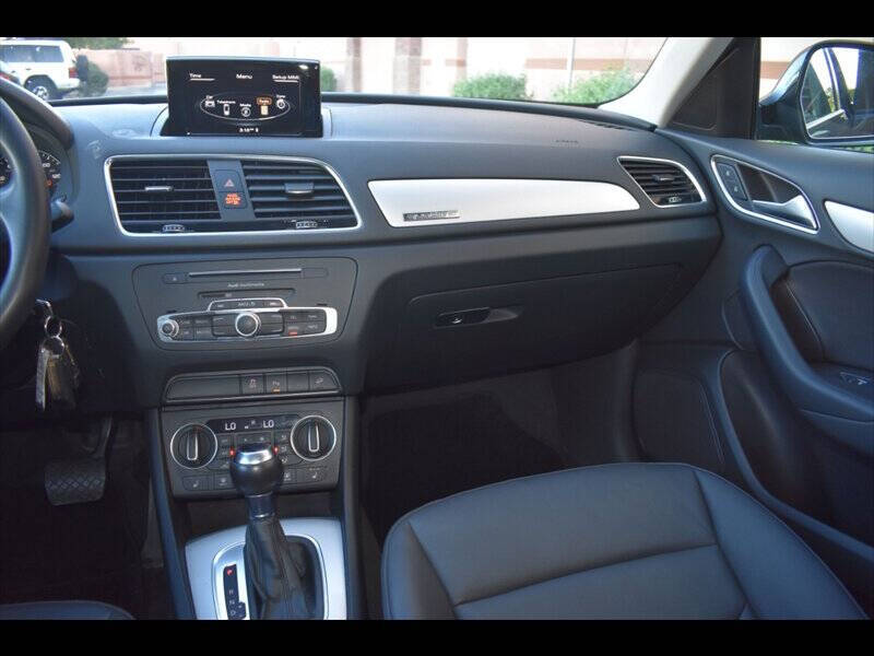 2017 Audi Q3 2.0T quattro Premium