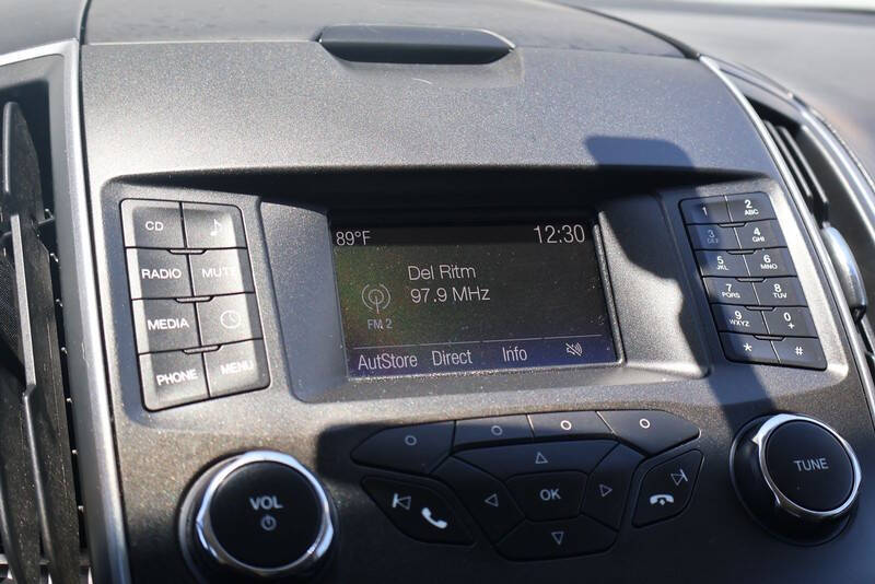 2016 Ford Edge SE