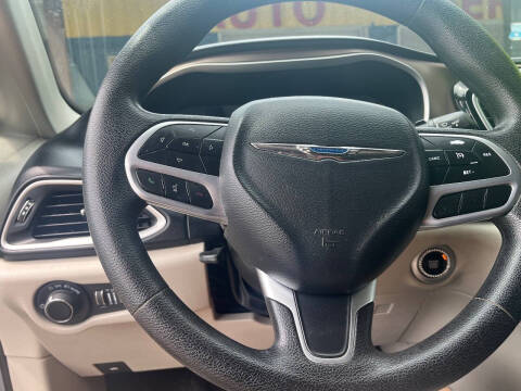 2020 Chrysler Voyager LXi