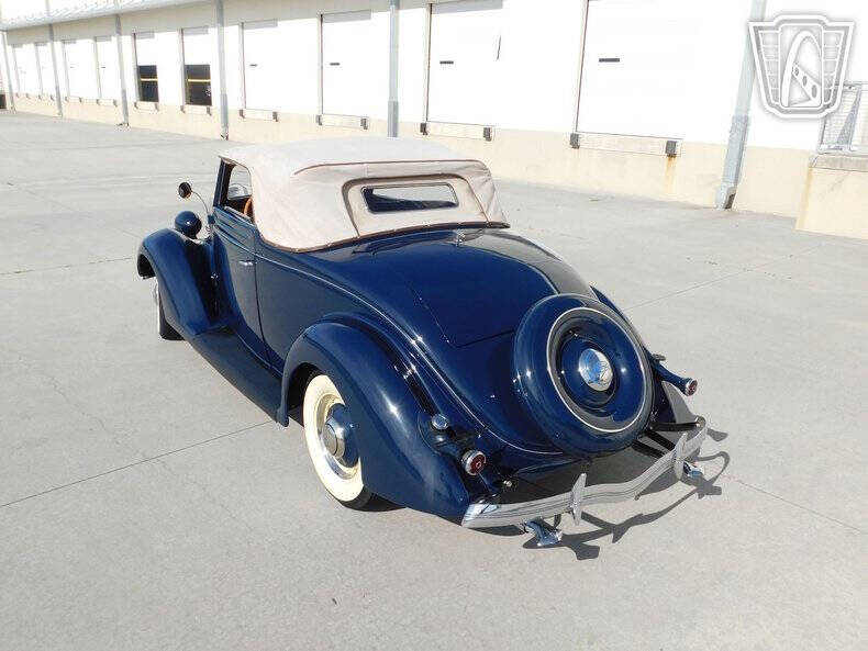 1936 Ford Cabriolet