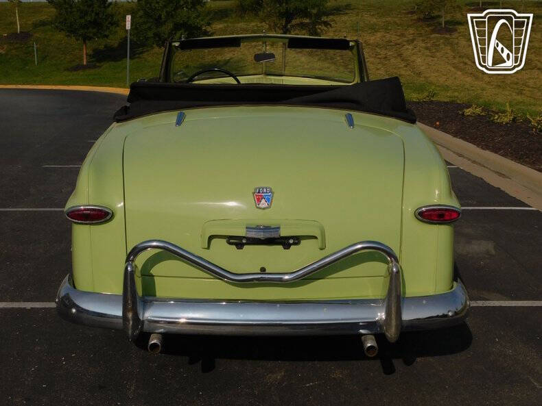 1950 Ford Deluxe