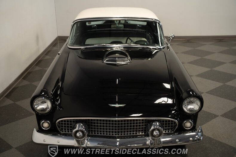 1956 Ford Thunderbird