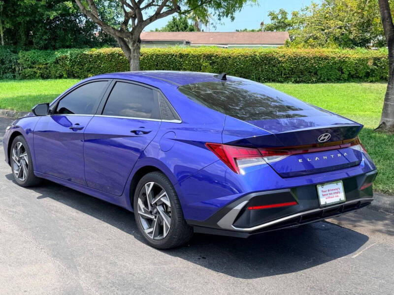 2024 Hyundai Elantra SEL