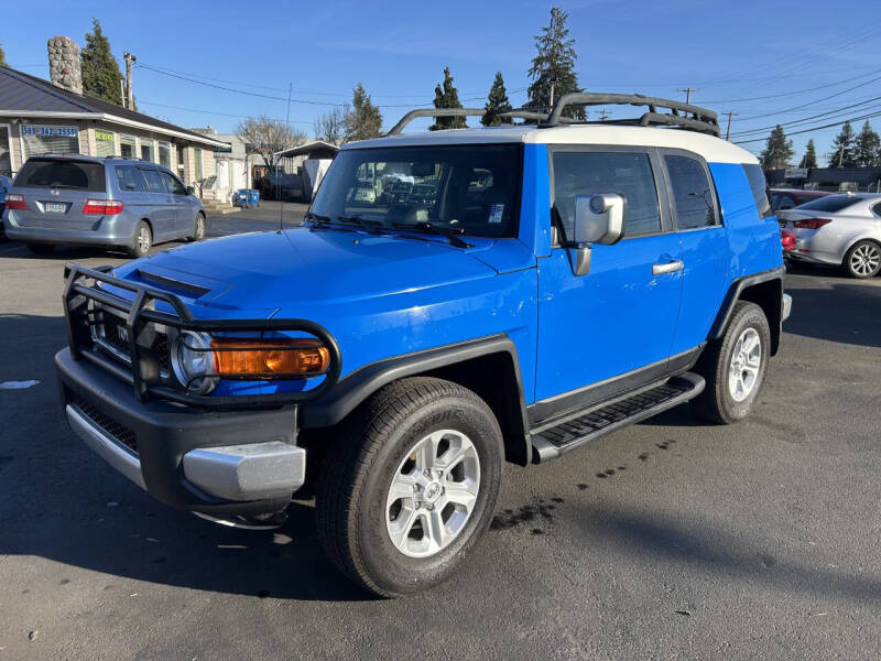 2007 Toyota FJ Cruiser for sale at WEST COAST CAR SALES in Salem OR