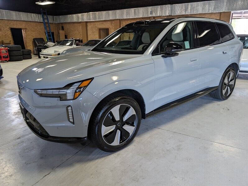2025 Volvo EX90 Twin Plus 6P