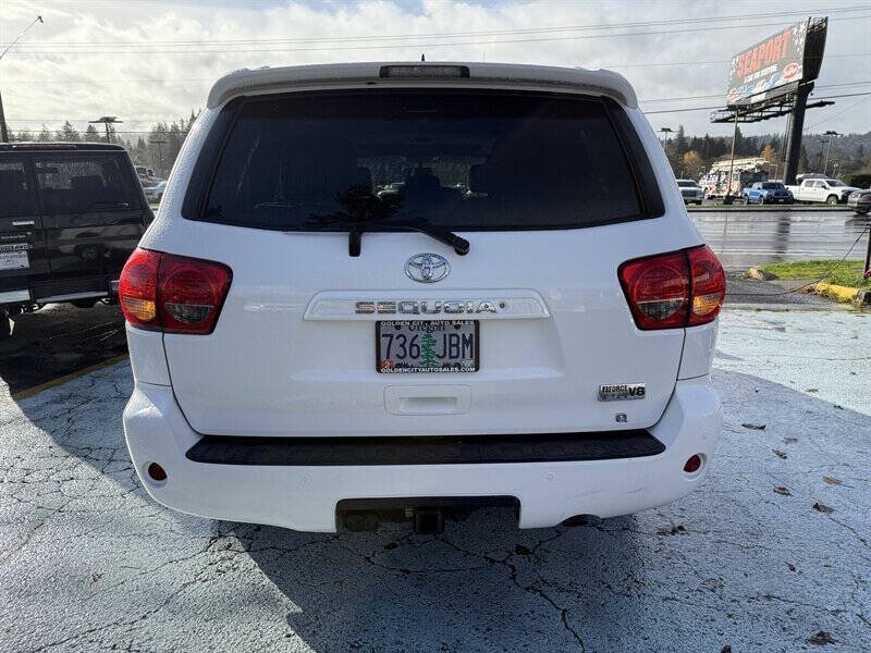 2016 Toyota Sequoia SR5